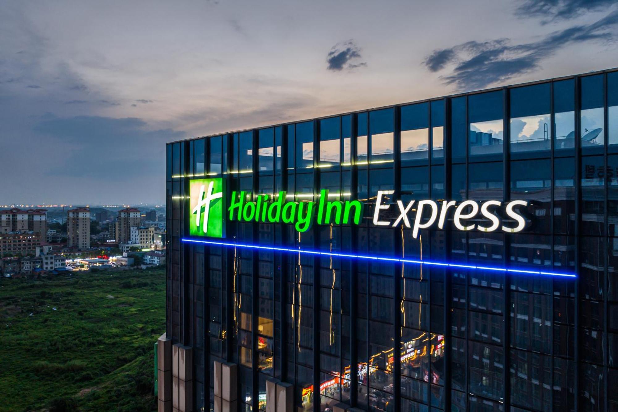 Holiday Inn Express - Liuyang Development Zone By Ihg Changsha Huanghua Airport Eksteriør billede